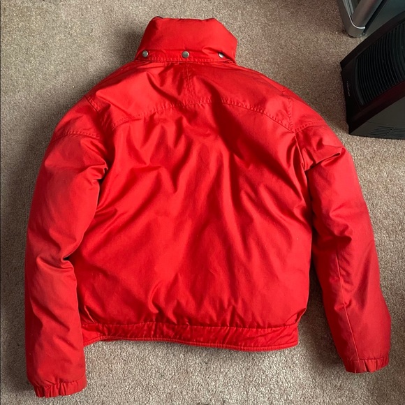 Red Puffer Jacket. Size Medium - Picture 4 of 4